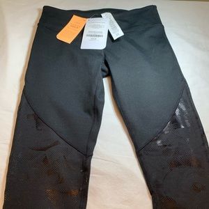 NWT Powerhold Moto Style Leggings